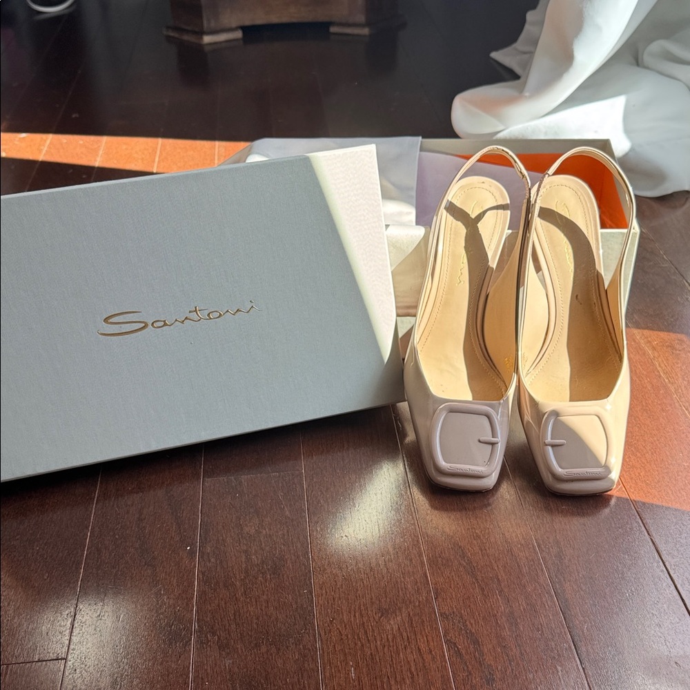 Santoni Women's Tan Slingback Heels